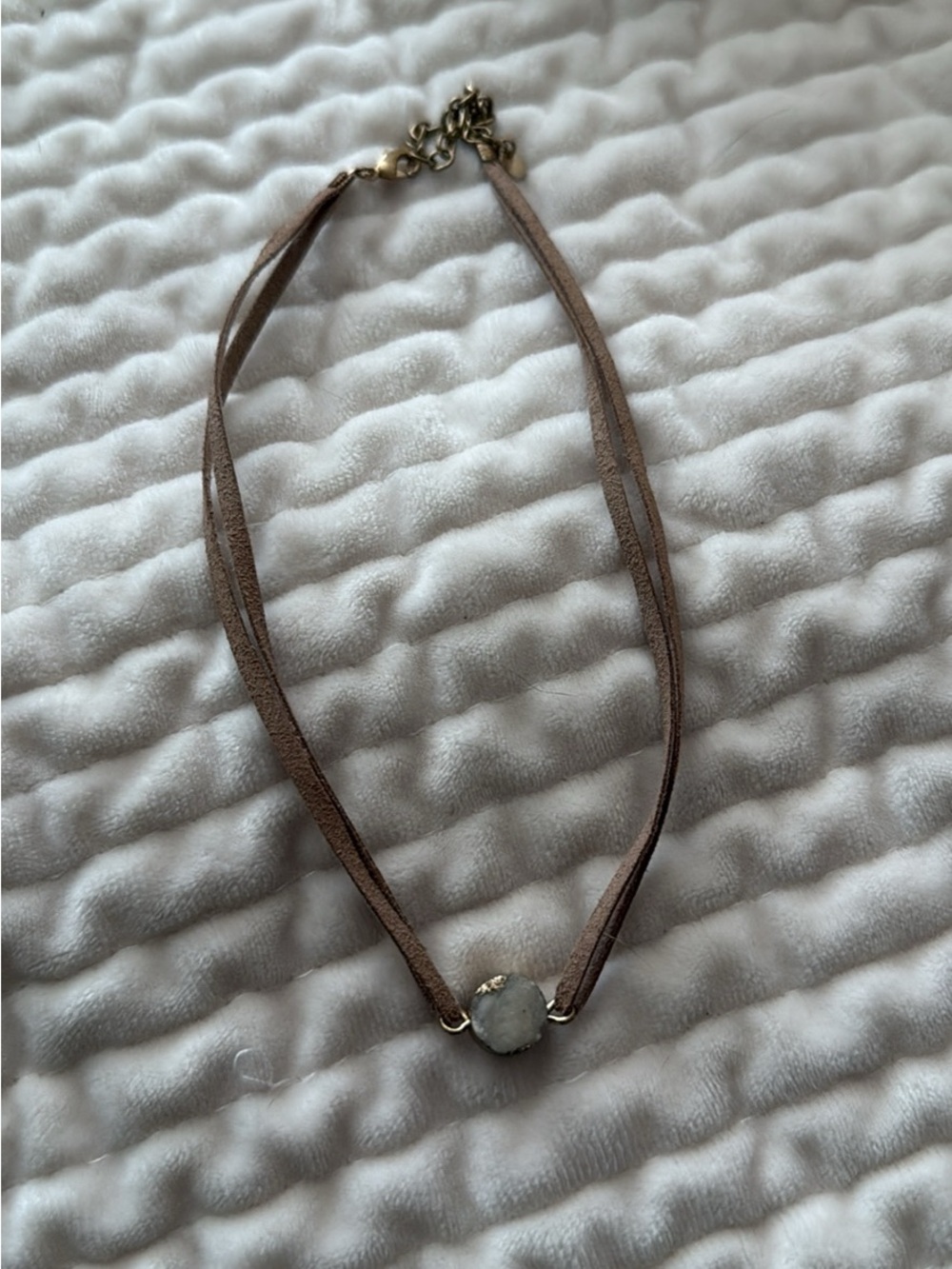 Chocker Necklace - Picture 2 of 3